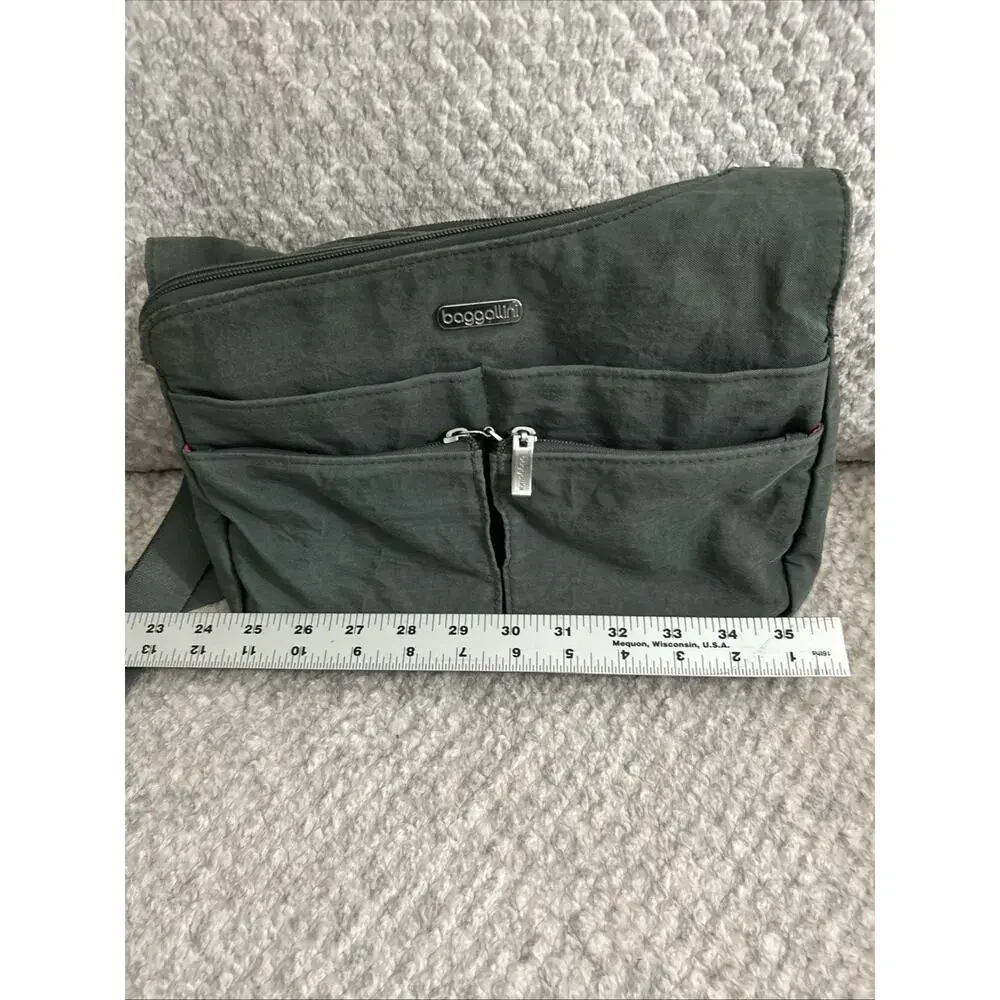 Baggallini Crossbody Bag Gray Travel Organizer Multi Pocket Purse